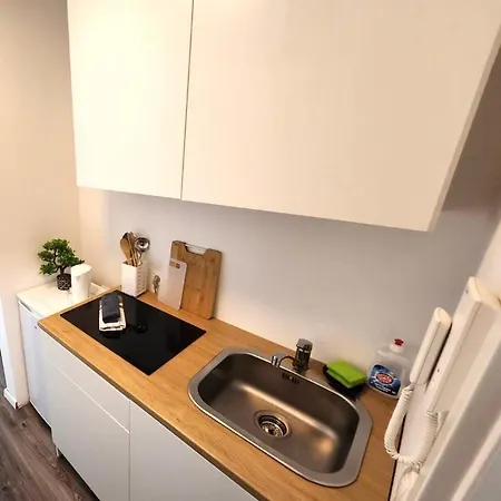 Apartment Modernes Mit Wifi, Aufzug & Kostenlos Parken El-living Augsburg